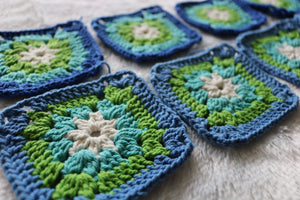 How to crochet a magic circle