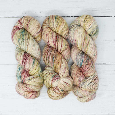 Market Town Yarns - Squishy Sock - Squishy DK - Silky 4-ply - Silky DK Yarn - 100g in colourway Rose Garden | Yarn Worx
