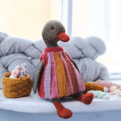 Laine - Mouche & Friends: Seamless Toys to Knit and Love by Cinthia Vallet | Yarn Worx