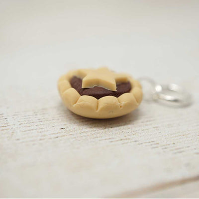 Handmade Polymer Clay Stitch Marker / Progress Keeper - Mince Pie | Yarn Worx