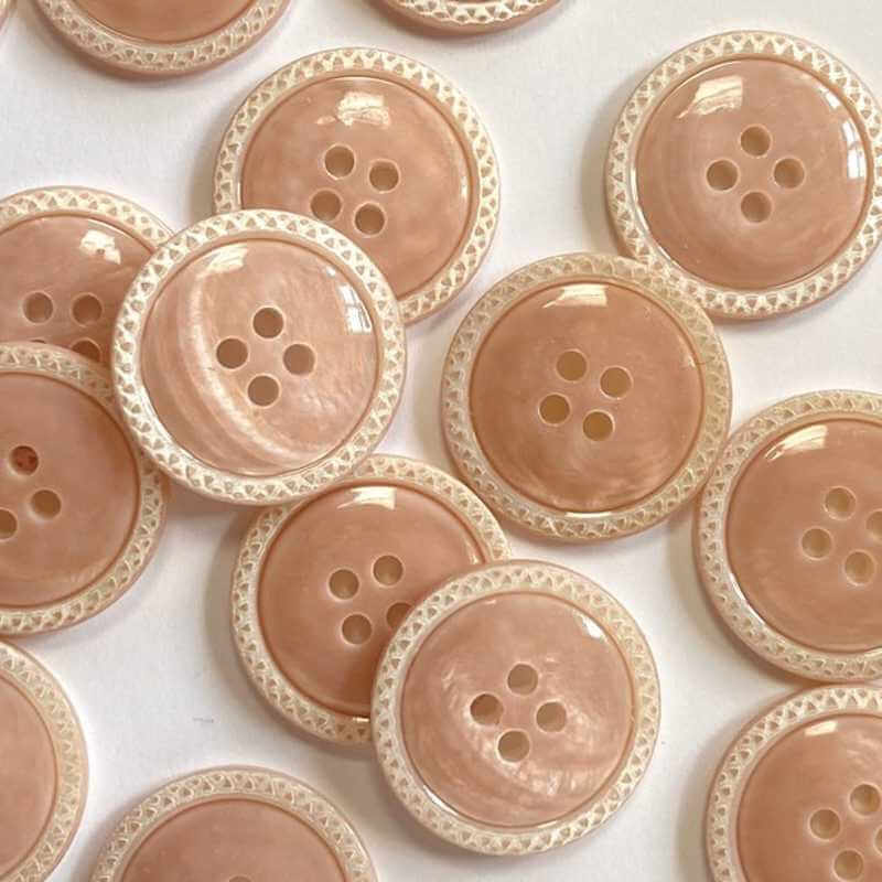 Glossy Pink River Shell Buttons - 20mm - Yarn Worx