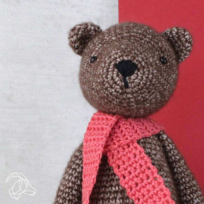 Hardicraft - Bobbi Bear - Crochet Kit | Yarn Worx