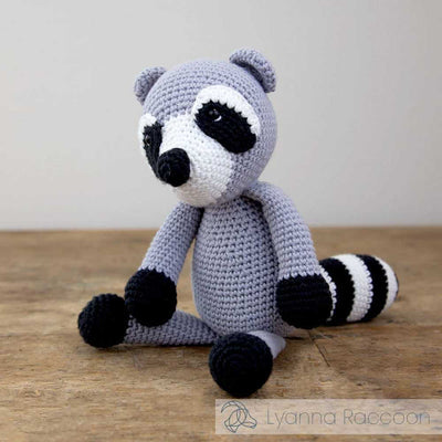 Hardicraft - Lyanna Raccoon - Crochet Kit | Yarn Worx