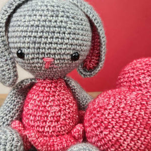 Hardicraft - Pippa Bunny - Crochet Kit | Yarn Worx