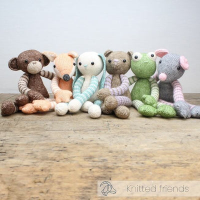 Hardicraft - Shelly Rabbit - Knitting Kit | Yarn Worx