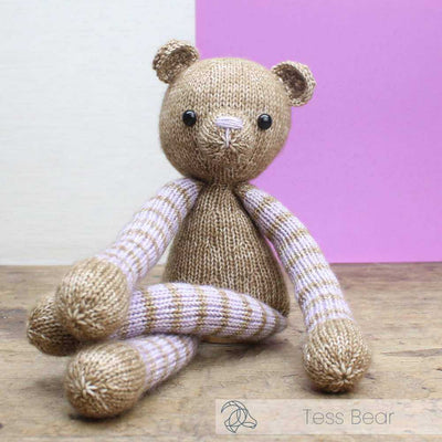 Hardicraft - Tess Bear - Knitting Kit | Yarn Worx