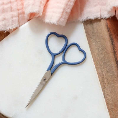 Lise Tailor - Heart Embroidery Scissors | Yarn Worx