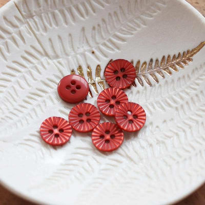 Lise Tailor - Daisy Buttons 12mm (Terracotta) | Yarn Worx