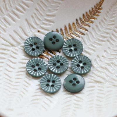 Lise Tailor - Daisy Buttons 12mm (Verbena) | Yarn Worx