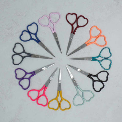 Market Town Yarns - Heart Embroidery Scissors | Yarn Worx