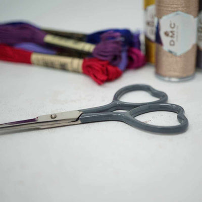 Market Town Yarns - Heart Embroidery Scissors shown in Grey colour | Yarn Worx