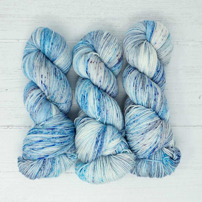 Market Town Yarns - Squishy Sock Yarn - 100g in colourway Cool Breeze | Yarn Worx