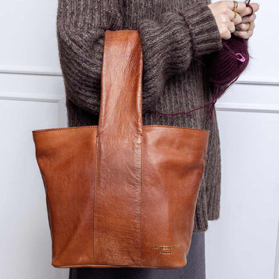 Re:Designed - Project 81 - Walk & Knit Project Bag shown in Walnut | Yarn Worx