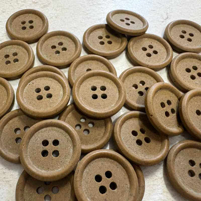 Recycled Waste Leather Button - Tan - 20mm | Yarn Worx