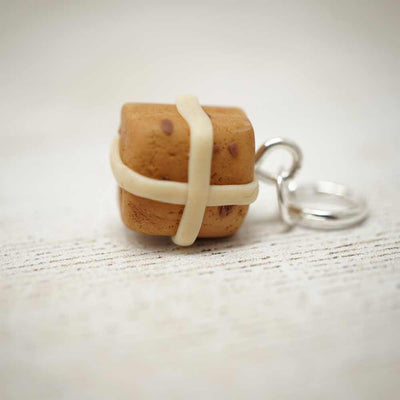 Handmade Polymer Clay Stitch Marker / Progress Keeper - Hot Cross Bun | Market Town Yarns