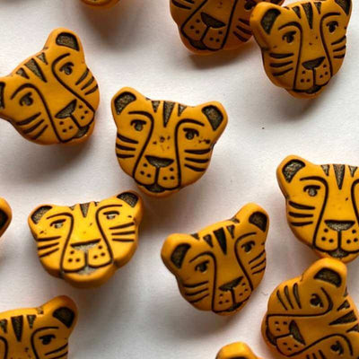 15mm Tiger Buttons | Yarn Worx