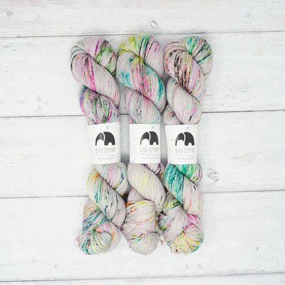 Black Elephant Merino Sock Yarn - Deja Vu | Yarn Worx