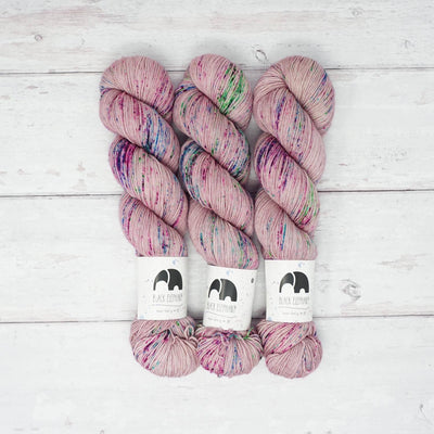 Black Elephant Merino Sock Yarn - Hummingbird | Yarn Worx