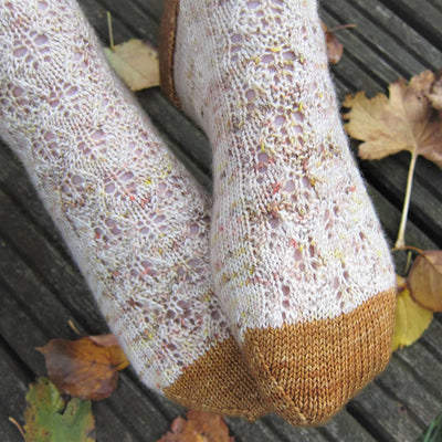 Gilded Socks - Debbie Ford - @daisystitches  - Emma's Practically Perfect Sock | Yarn Worx