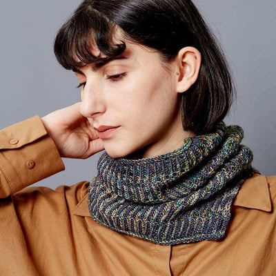 Gusto Wool Moire Cowl Pattern - Digital Download | Yarn Worx