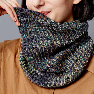 Gusto Wool Moire Cowl Pattern - Digital Download | Yarn Worx