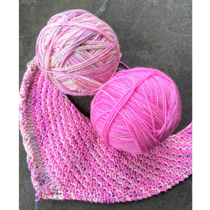 Hug Shot Shawl Kit - Casapinka Pattern - Emma's Yarn Super Silky WITH FREE PATTERN | Yarn Worx